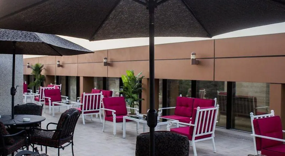 Platinum Suites Hotel Apartments جدة